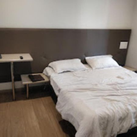 Hotel Sai Saya,Nashik Zewnętrze zdjęcie